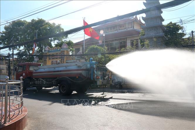 Bình Thuận phun hoá chất khử trùng diện rộng trên địa bàn thành phố Phan Thiết